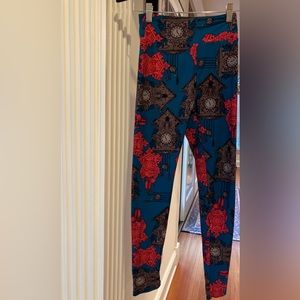 LuLaRoe Clocks Leggings One Size